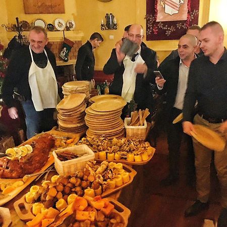 Aranykorona Apartmanhaz Μίσκολτς Εξωτερικό φωτογραφία