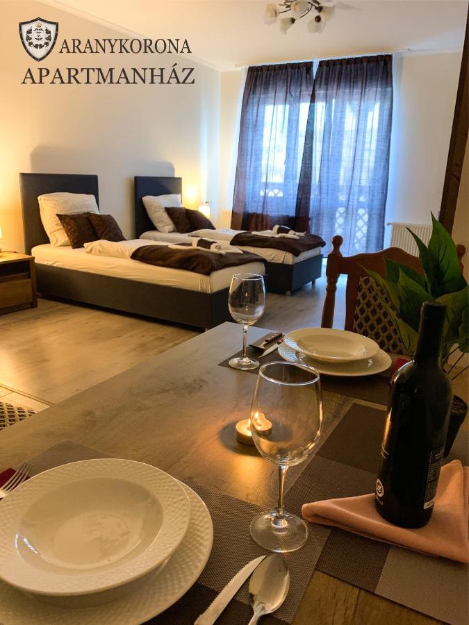 Aranykorona Apartmanhaz Μίσκολτς Εξωτερικό φωτογραφία