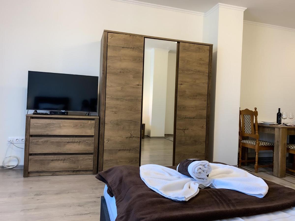 Aranykorona Apartmanhaz Μίσκολτς Εξωτερικό φωτογραφία