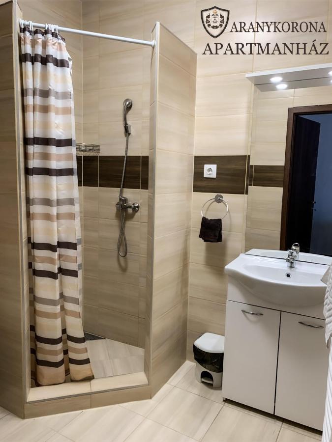 Aranykorona Apartmanhaz Μίσκολτς Εξωτερικό φωτογραφία